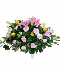 Precio Almohadón de flores para funeral en Madrid variado